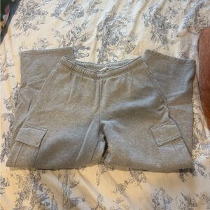 Aritzia Women’s Cozy Sweatfleece Mega Cargo™ Sweatpant